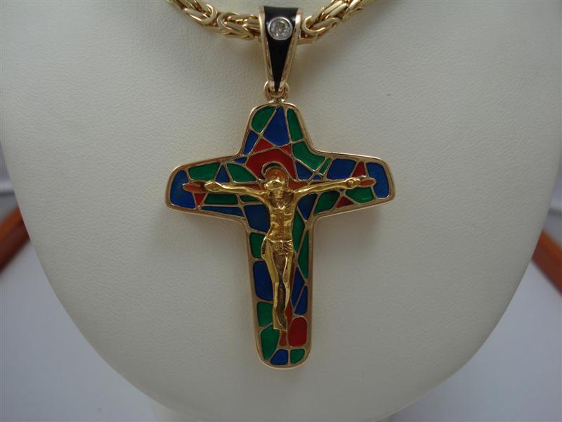 Krzyż Złoty z Emalią i Brylantem